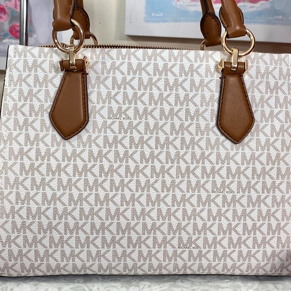 NWT Michael Kors Marilyn satchel and nwt wallet set. Dahlia and luggage - Picture 14 of 15